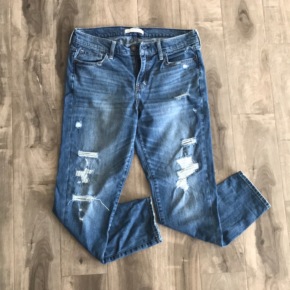 Abercrombie & Fitch Ripped Jean